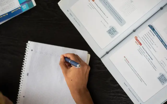 Contoh Kalimat Menggunakan Should