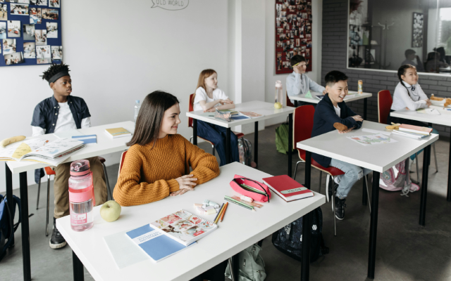 50+ Daftar Irregular Verbs yang Penting untuk Dikuasai Anak SMP