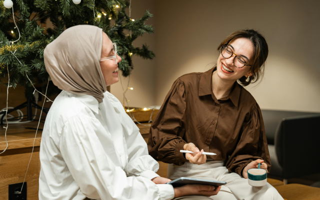 10 Hobi Ini Bisa Bikin Kamu Lancar Ngomong Bahasa Inggris