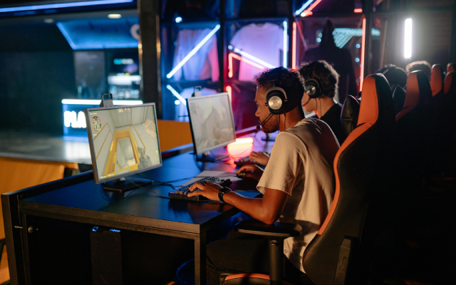100+ Istilah Bahasa Inggris yang Sering Muncul dalam Game Online