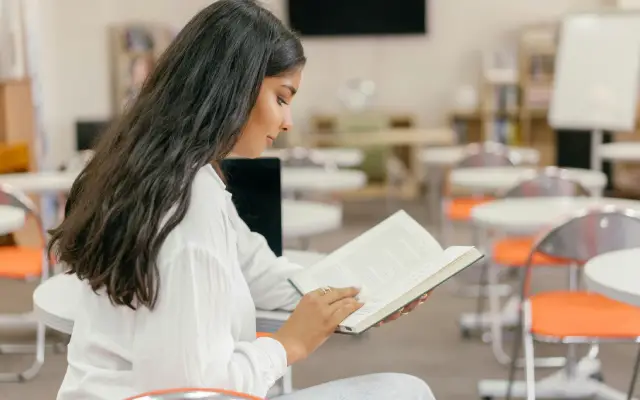 Variasi English Grammar Level Advanced yang Bisa Kamu Gunakan