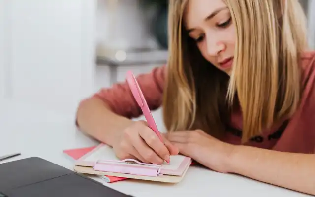 Apa itu Comparative Degree