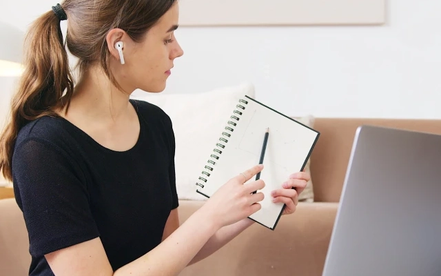 aturan penggunaan simple past tense