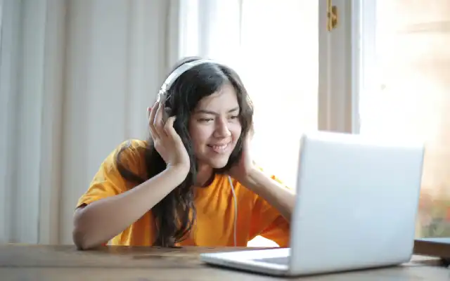 belajar listening bahasa inggris
