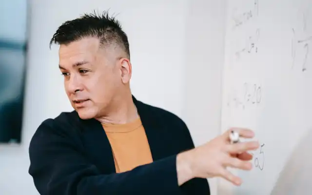 Manfaat Belajar Public Speaking Bahasa Inggris