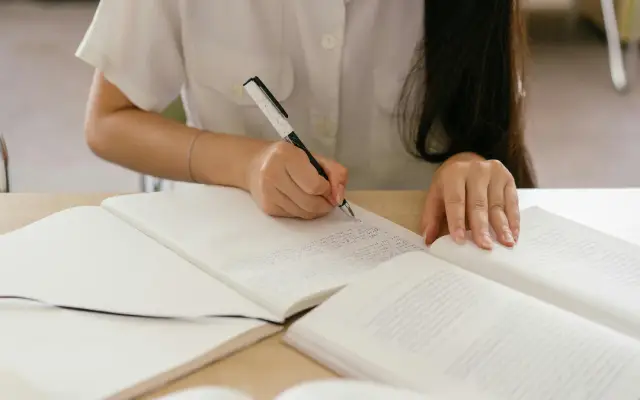 Berapa Skor IELTS yang Diperlukan untuk Mencapai Level C1?