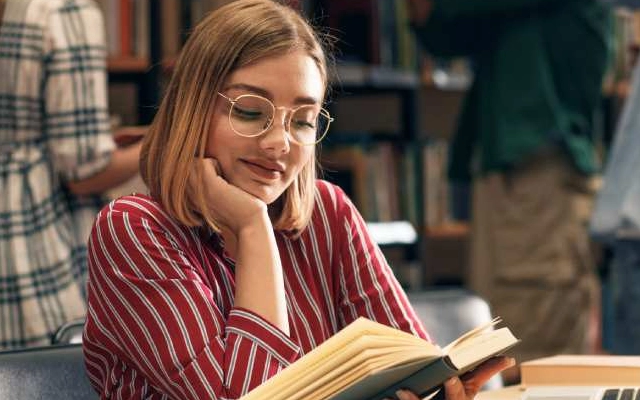 cara latihan english writing and comprehension yang wajib kamu coba