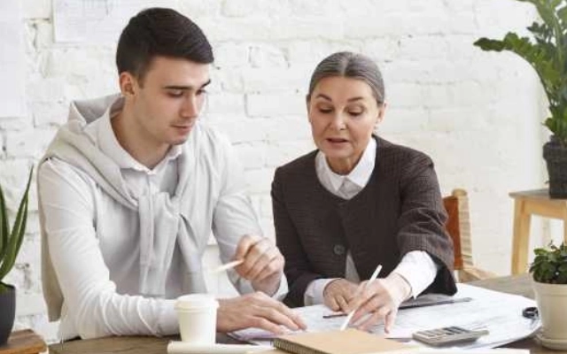 cara menulis essay bahasa inggris