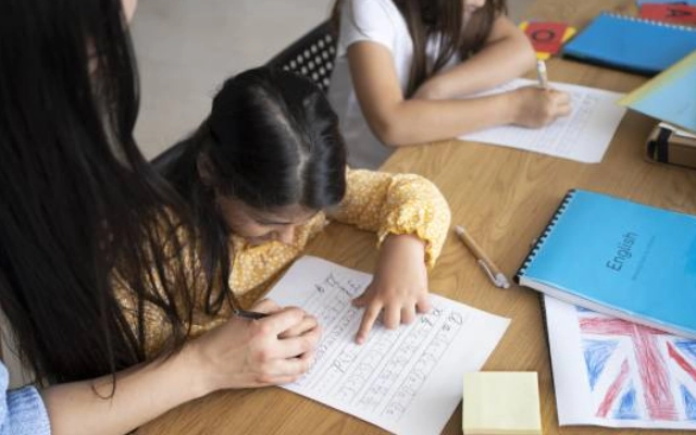 ciri-ciri kursus bahasa inggris yang bagus untuk anak