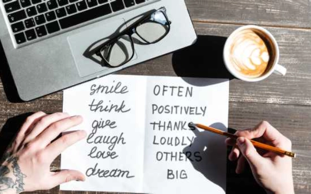 contoh dan penggunaan kalimat even though bahasa inggris