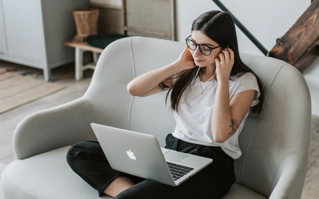 contoh idiom dalam lagu bahasa inggris