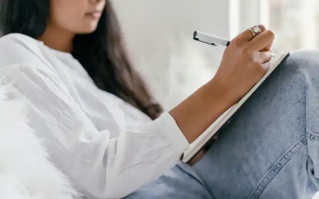 Contoh Kalimat Kata Sifat Dalam Bahasa Inggris