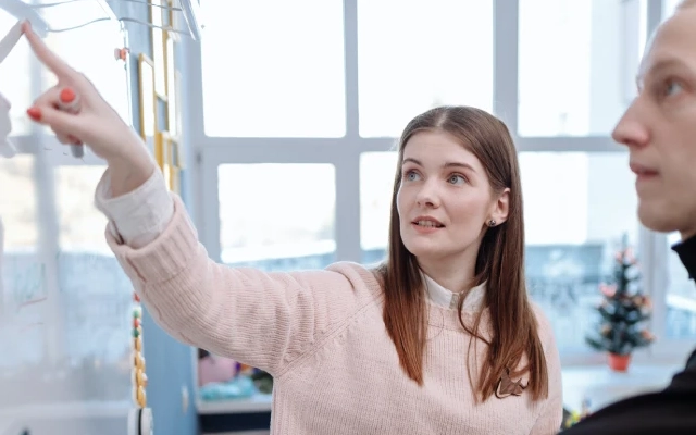 contoh kalimat simple future tense