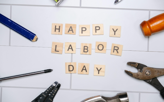 10+ Variasi Ucapan Hari Buruh dalam Bahasa Inggris yang Bisa Diterapkan