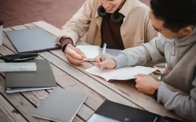 Daftar Kata Benda Bahasa Inggris Awalan E