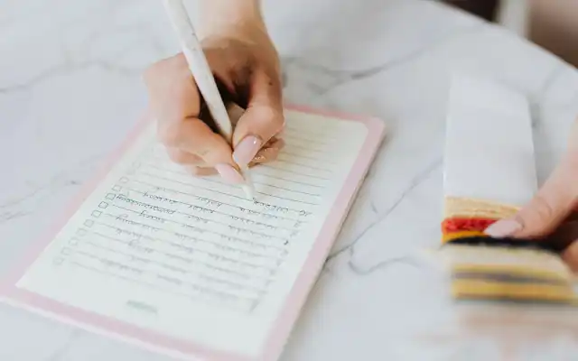 Panduan Belajar Kata Benda Bahasa Inggris dan Artinya