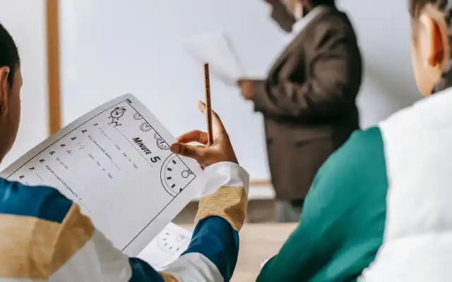Daftar Kata Sifat Bahasa Inggris Awalan X