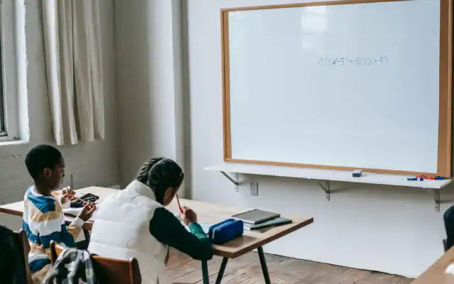 Daftar Kata Sifat Bahasa Inggris Awalan Z