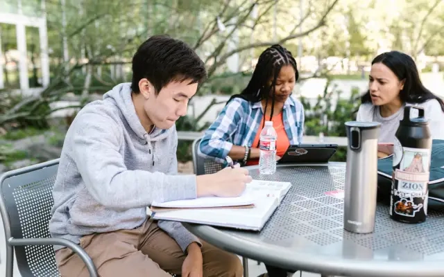 kursus bahasa inggris untuk ielts