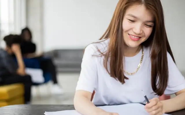 memahami descriptive text beserta struktur & contohnya