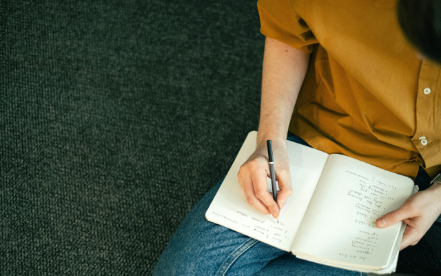 Cara Menulis Artikel Bahasa Inggris Menarik di Mata Pembaca, Wajib Tahu!