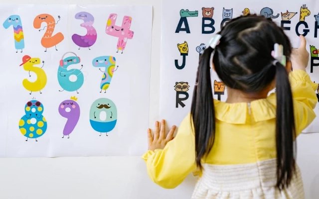 perbedaan grammar dan tenses