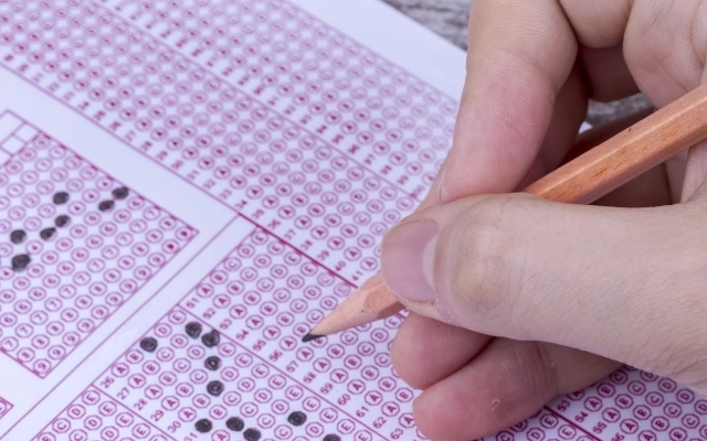 perbedaan toefl dan ielts
