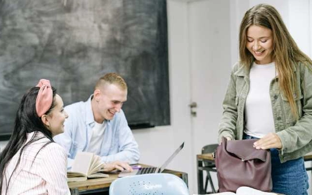 sedang cari english listening comprehension test? ini strategi belajarnya!