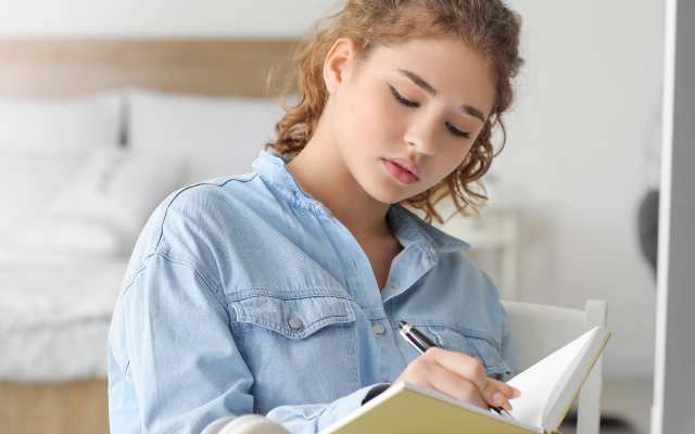 tips menyelesaikan pte writing section dengan baik