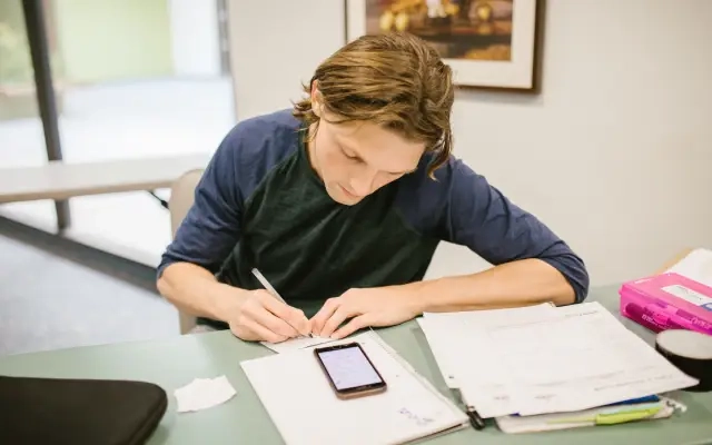 tips pilih tempat les bahasa inggris terdekat