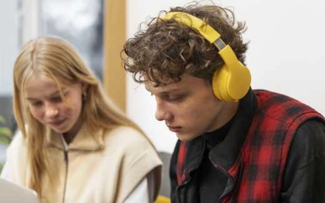 trik mudah belajar toefl listening